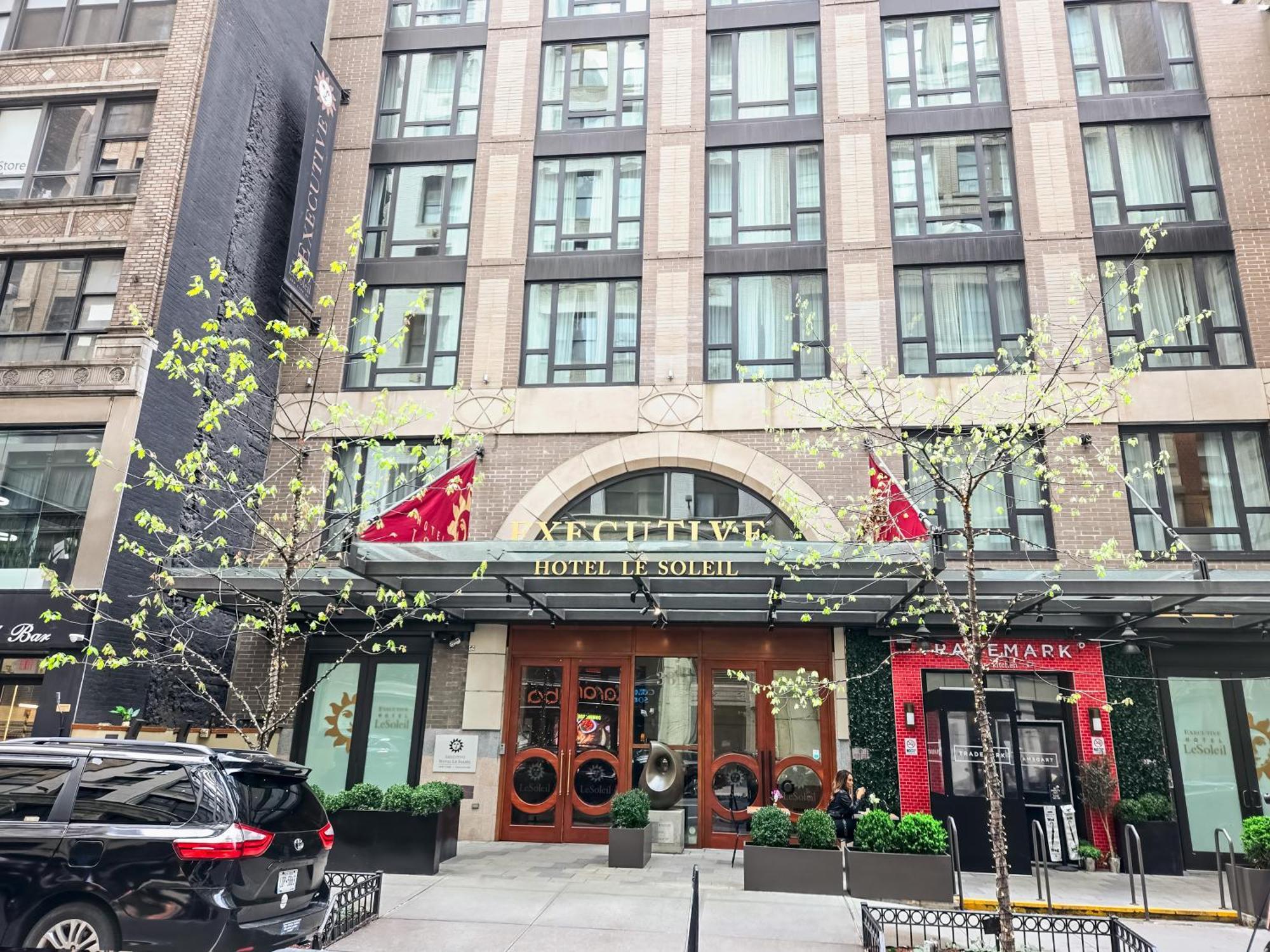 Executive Hotel Le Soleil New York Exterior foto